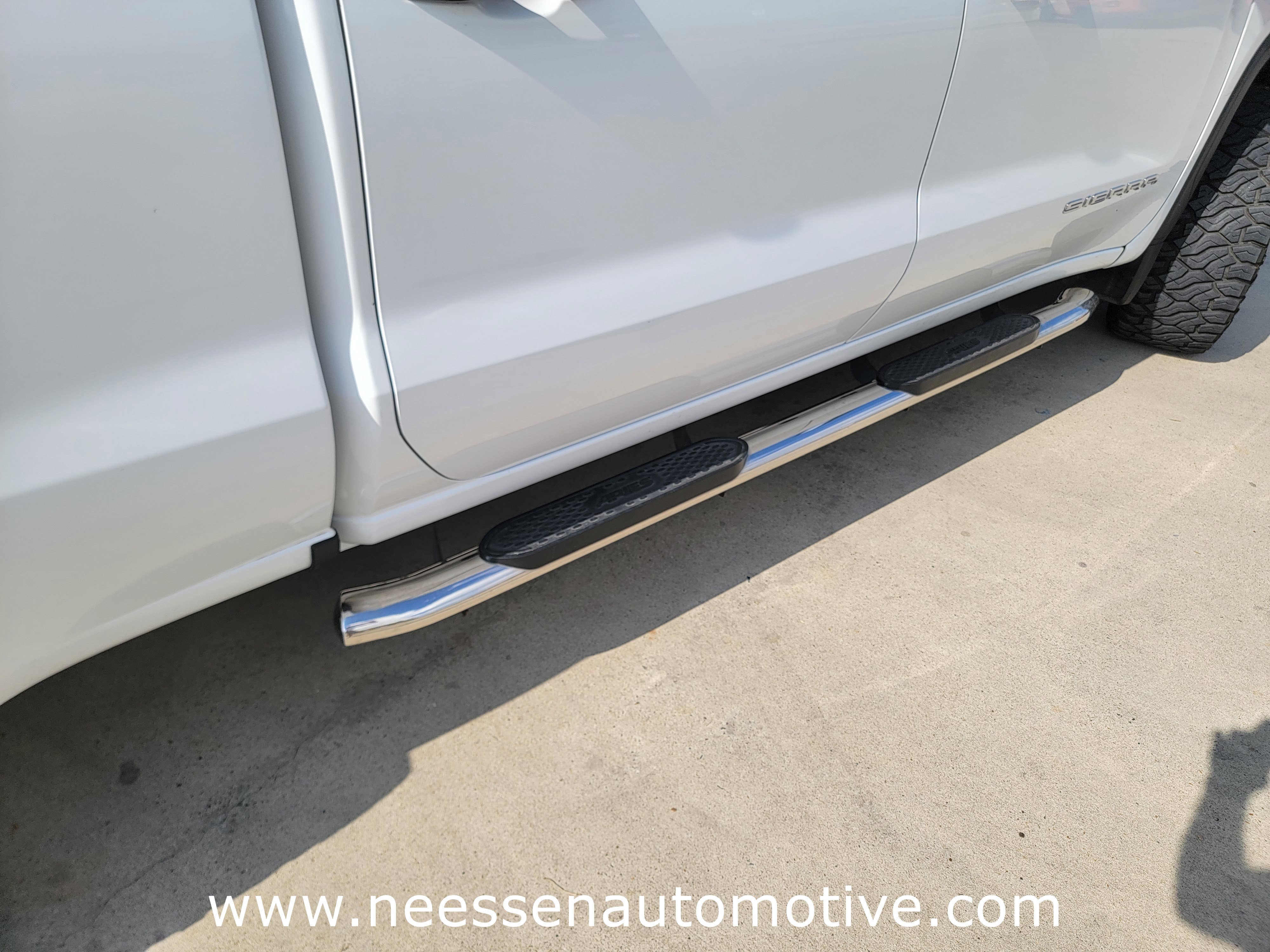 Used 2020 GMC Sierra 1500 2WD Crew Cab w/ Sierra Value Package image 8