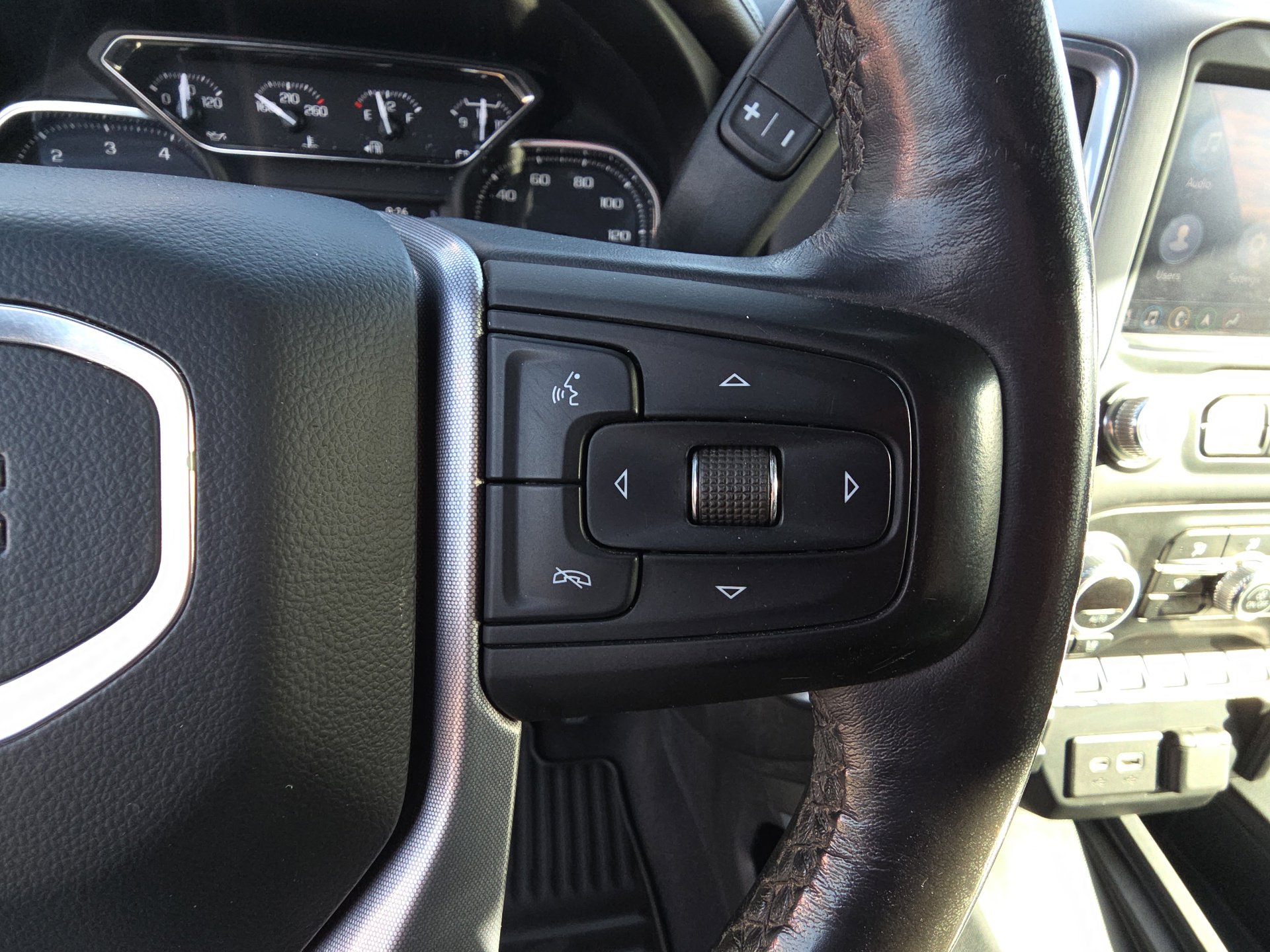 Used 2021 GMC Sierra 2500 SLT w/ SLT Premium Package image 21