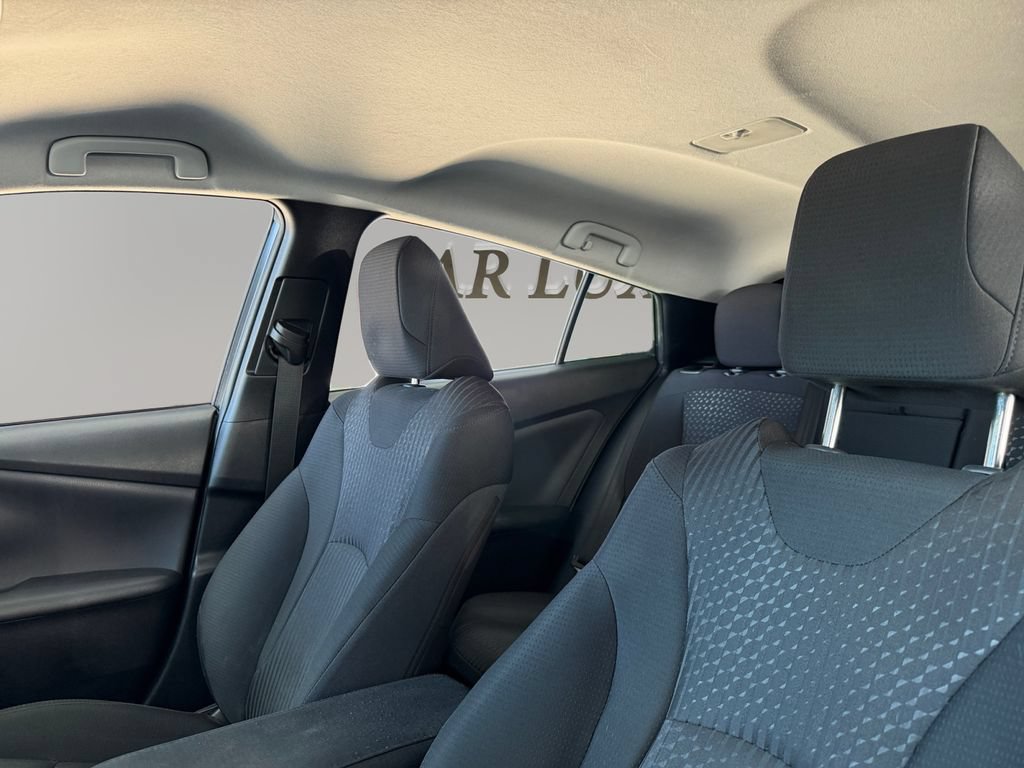 Used 2018 Toyota Prius Two w/ Prius Two Safety Plus Package FWD image 9