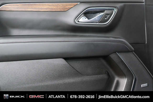 Used 2023 Chevrolet Suburban High Country image 6