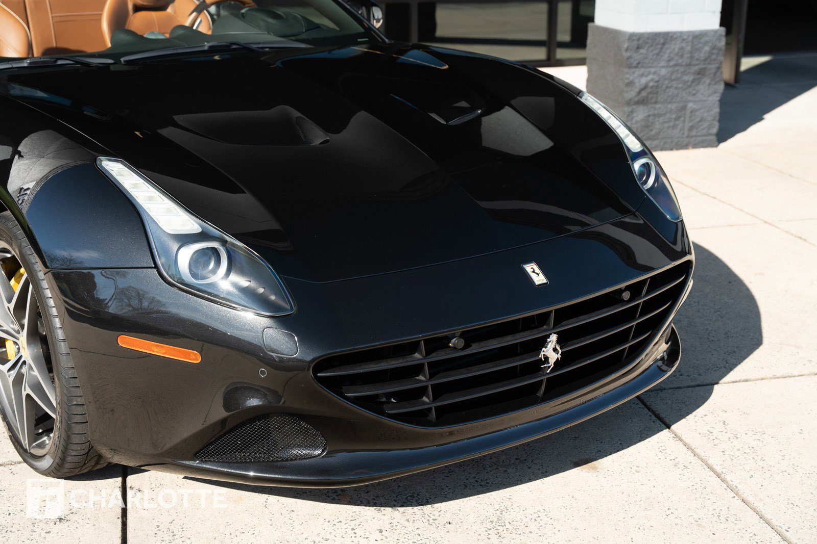 Used 2016 Ferrari California T image 2