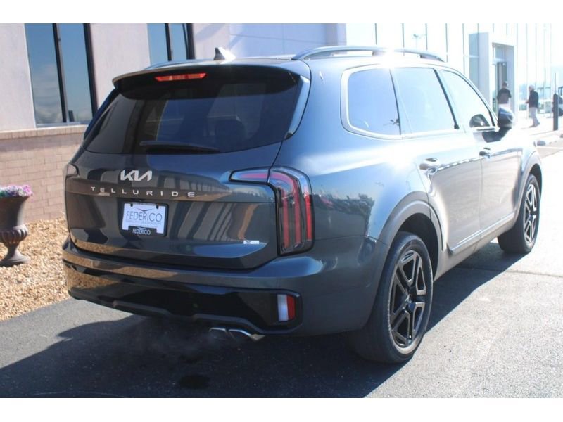 Used 2024 Kia Telluride EX X-Line image 3
