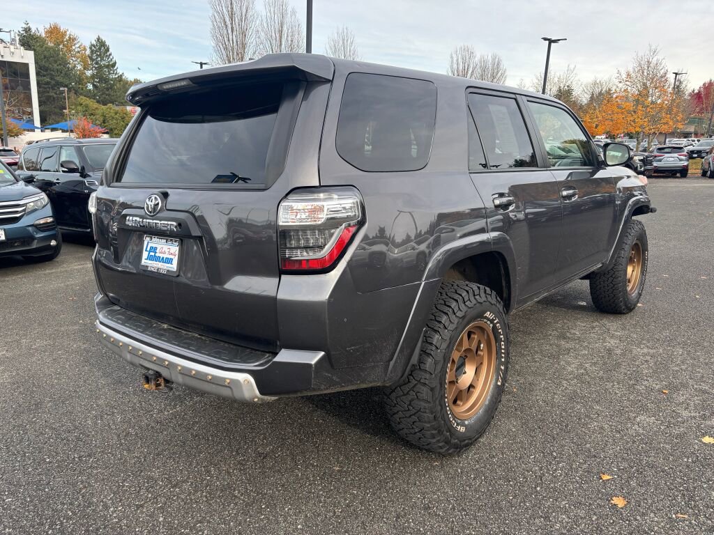 Used 2018 Toyota 4Runner TRD Off-Road Premium image 5
