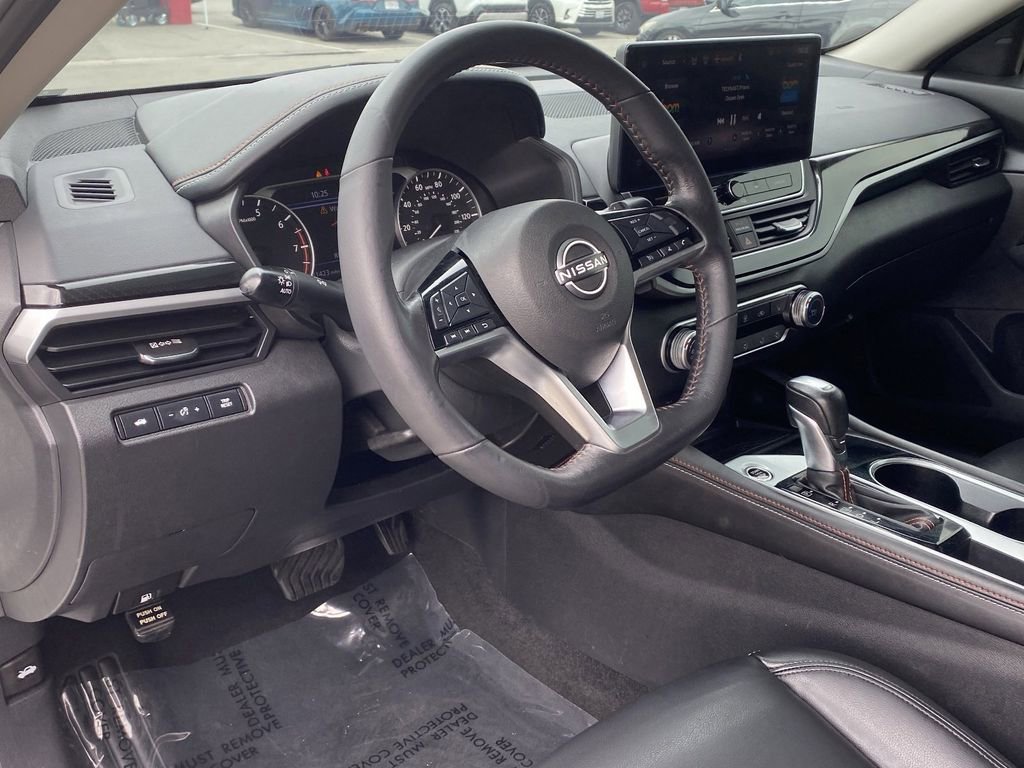 Used 2023 Nissan Altima 2.5 SR w/ SR Premium Package FWD image 21