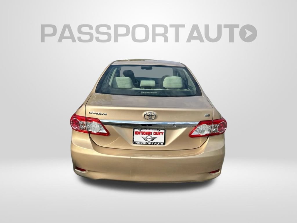 Used 2011 Toyota Corolla LE FWD image 7