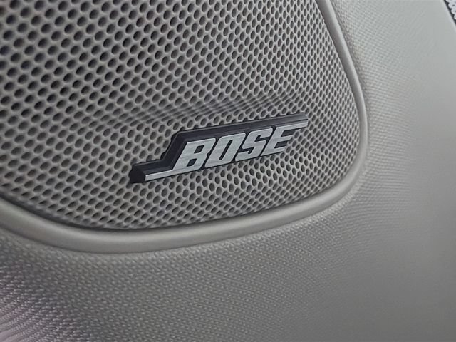 Used 2025 Honda Pilot Elite image 25