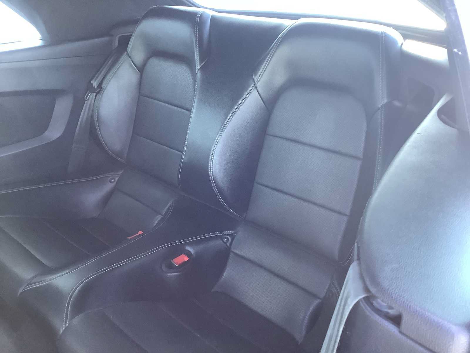 Used 2019 Ford Mustang GT Premium RWD image 13