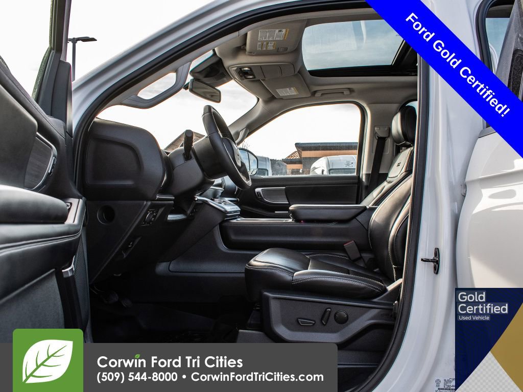 Used 2025 Ford Expedition Max Platinum image 16