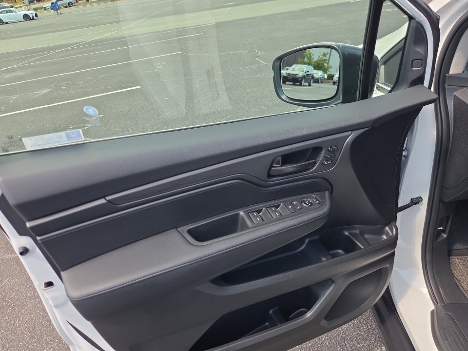Used 2026 Honda Odyssey EX-L image 32