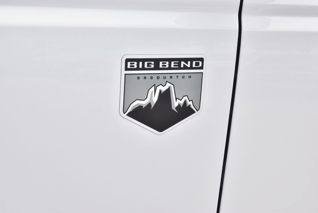 Certified 2023 Ford Bronco Big Bend w/ Sasquatch Package AWD/4WD image 47