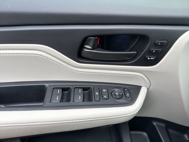 Used 2025 Honda Odyssey EX-L image 21