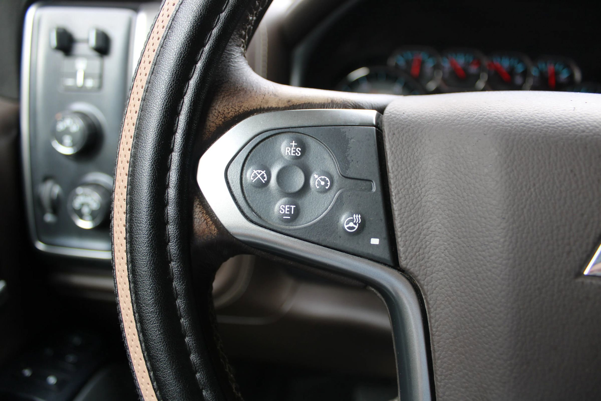 Used 2015 Chevrolet Silverado 3500 LTZ w/ Duramax Plus Package image 8