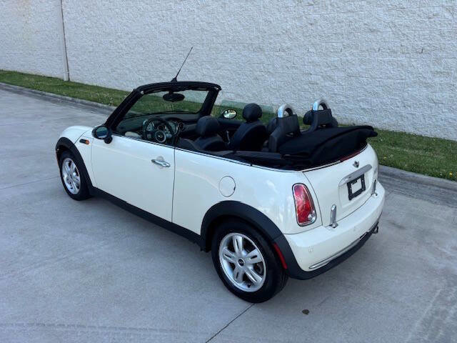Used 2006 MINI Cooper Convertible image 21