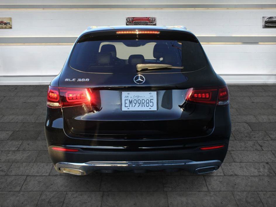 Used 2020 Mercedes-Benz GLC 300 w/ Premium Package image 6
