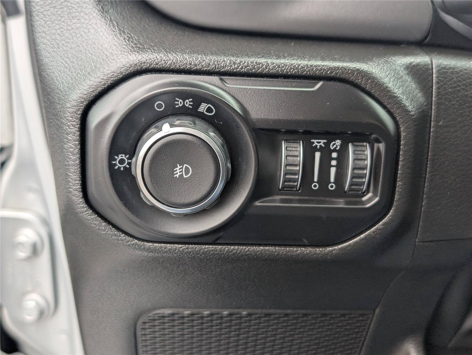 Used 2022 Jeep Wrangler Unlimited Sport AWD/4WD image 20