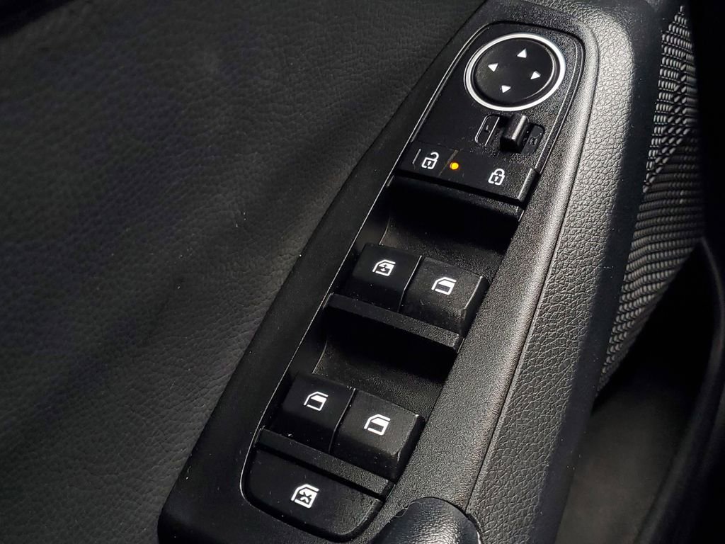Used 2025 Kia Seltos S FWD image 18