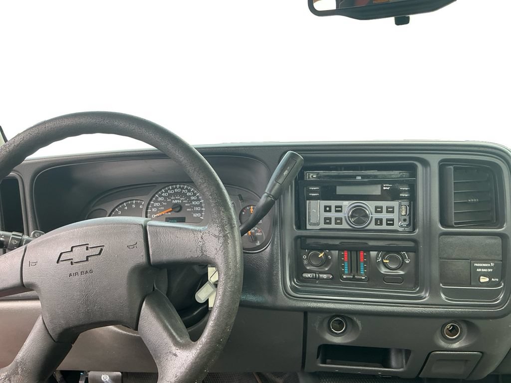 Used 2003 Chevrolet Silverado 1500 W/T RWD image 17