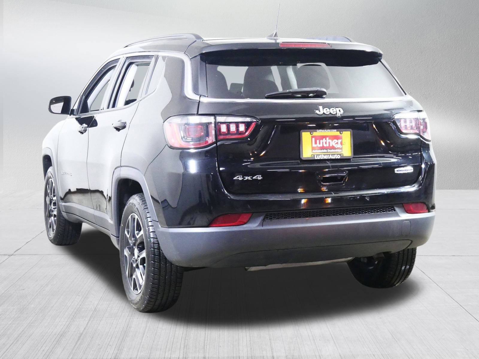 Used 2022 Jeep Compass Latitude w/ Convenience Group image 5