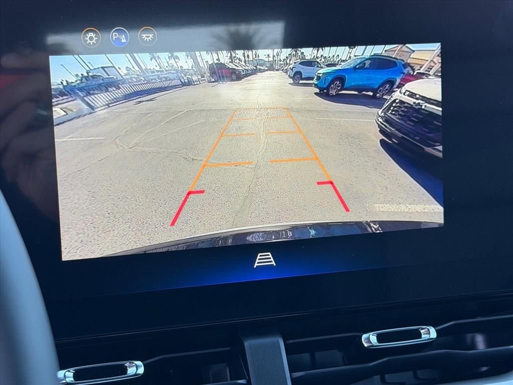 New 2026 Chevrolet Equinox LT image 13