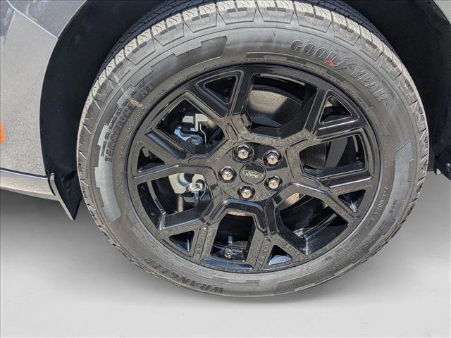 New 2025 Ford Maverick Lobo image 10