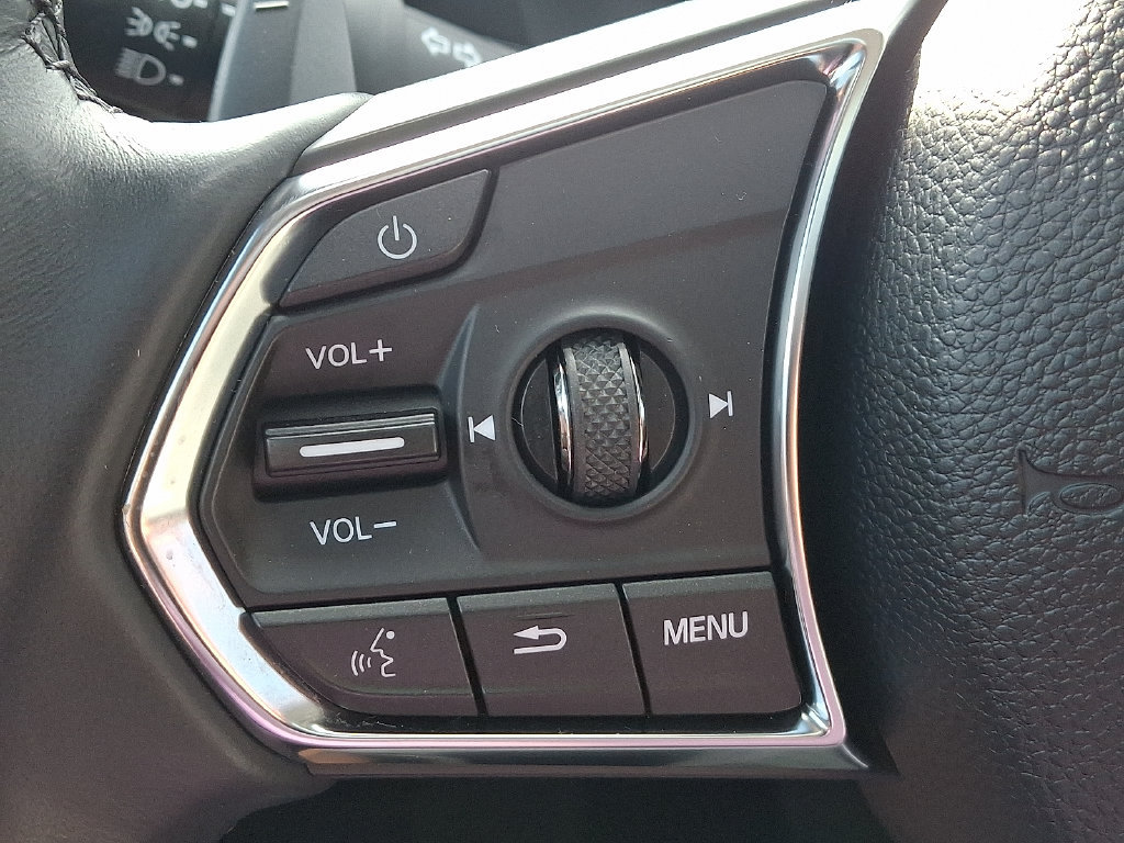 Certified 2025 Acura MDX w/ Technology Package AWD/4WD image 22