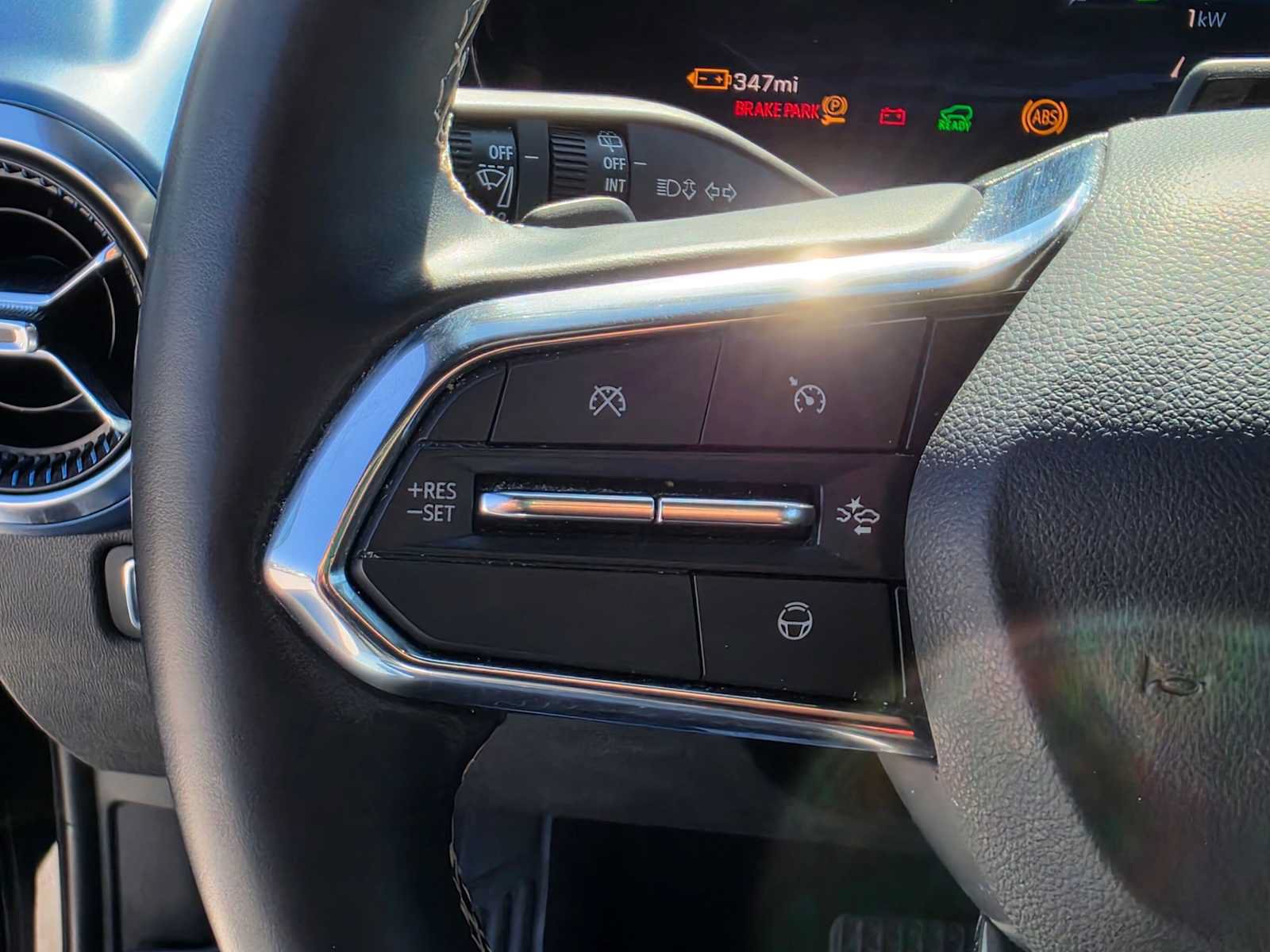 Used 2024 Chevrolet Equinox EV LT w/ Active Safety Package 3 FWD image 28