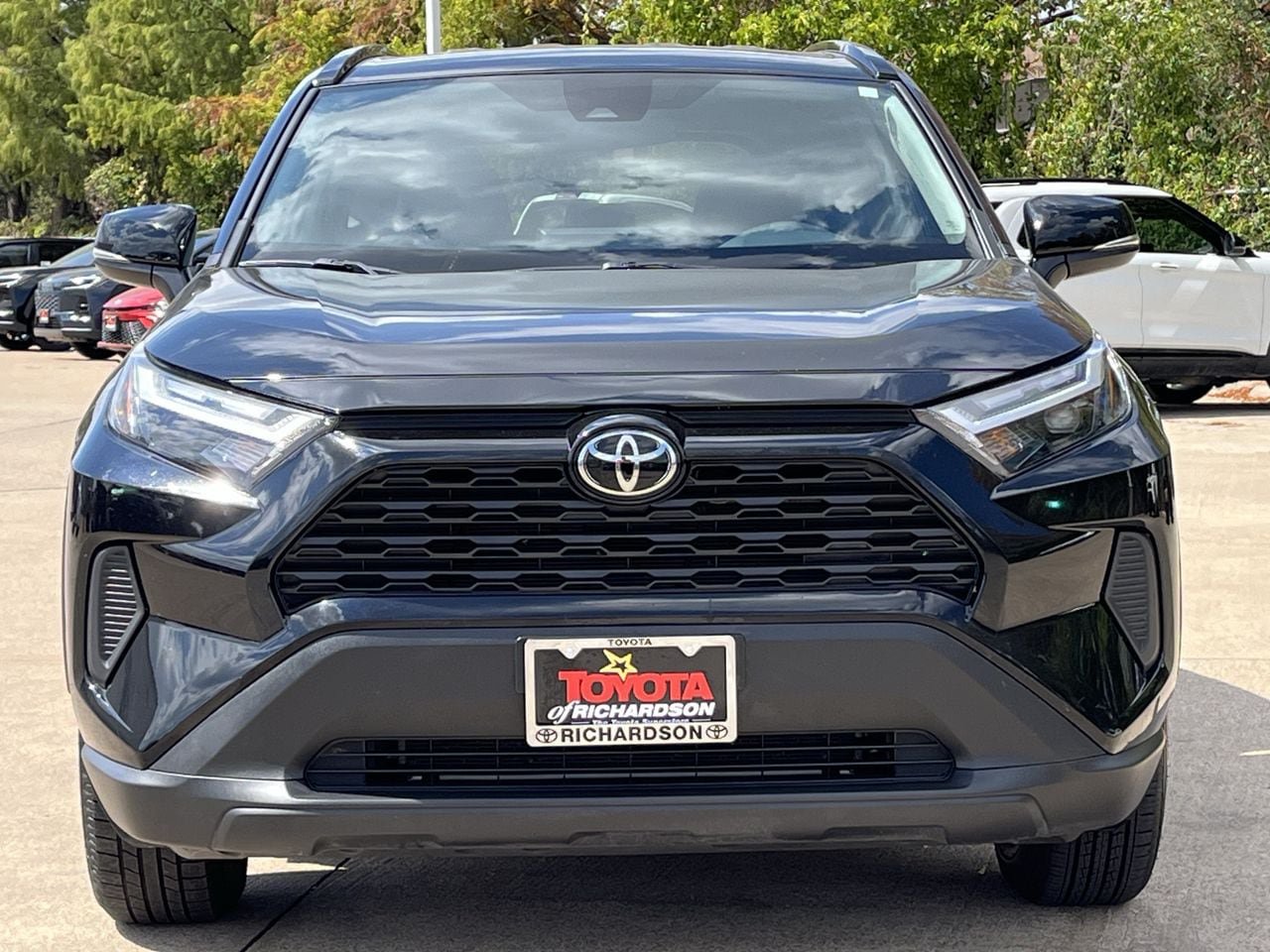 Used 2025 Toyota RAV4 XLE FWD image 7