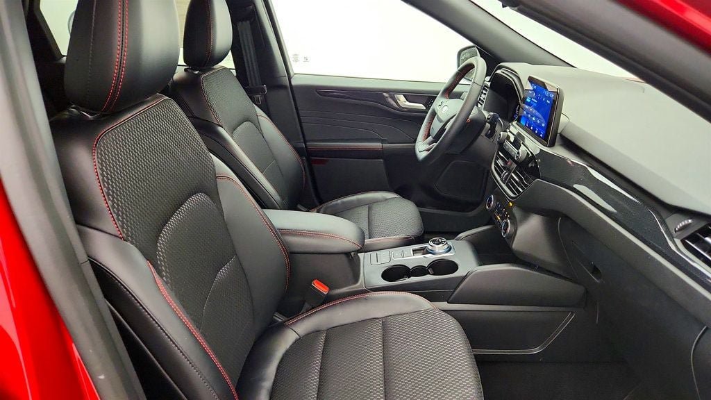 Used 2024 Ford Escape ST-Line AWD/4WD image 21