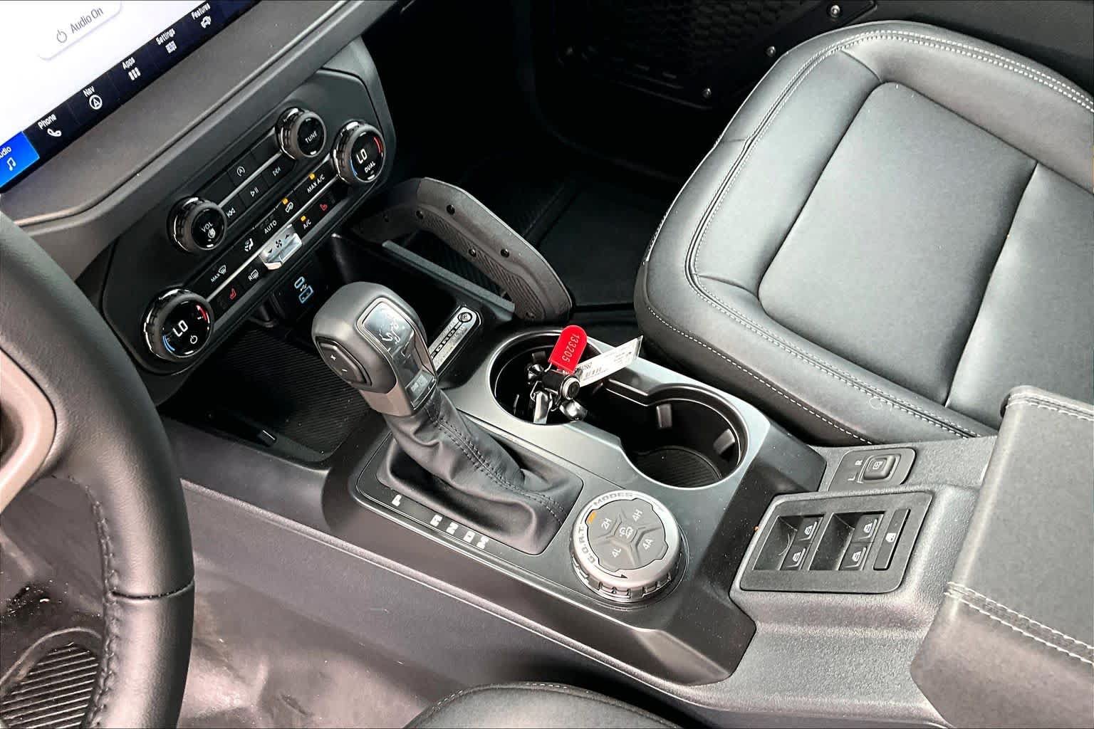 New 2025 Ford Bronco Big Bend w/ Black Diamond Package AWD/4WD image 8