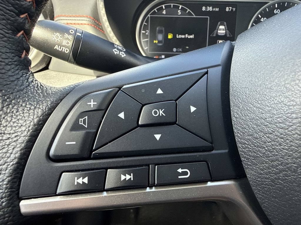 New 2025 Nissan Versa SR w/ Trunk Package FWD image 24