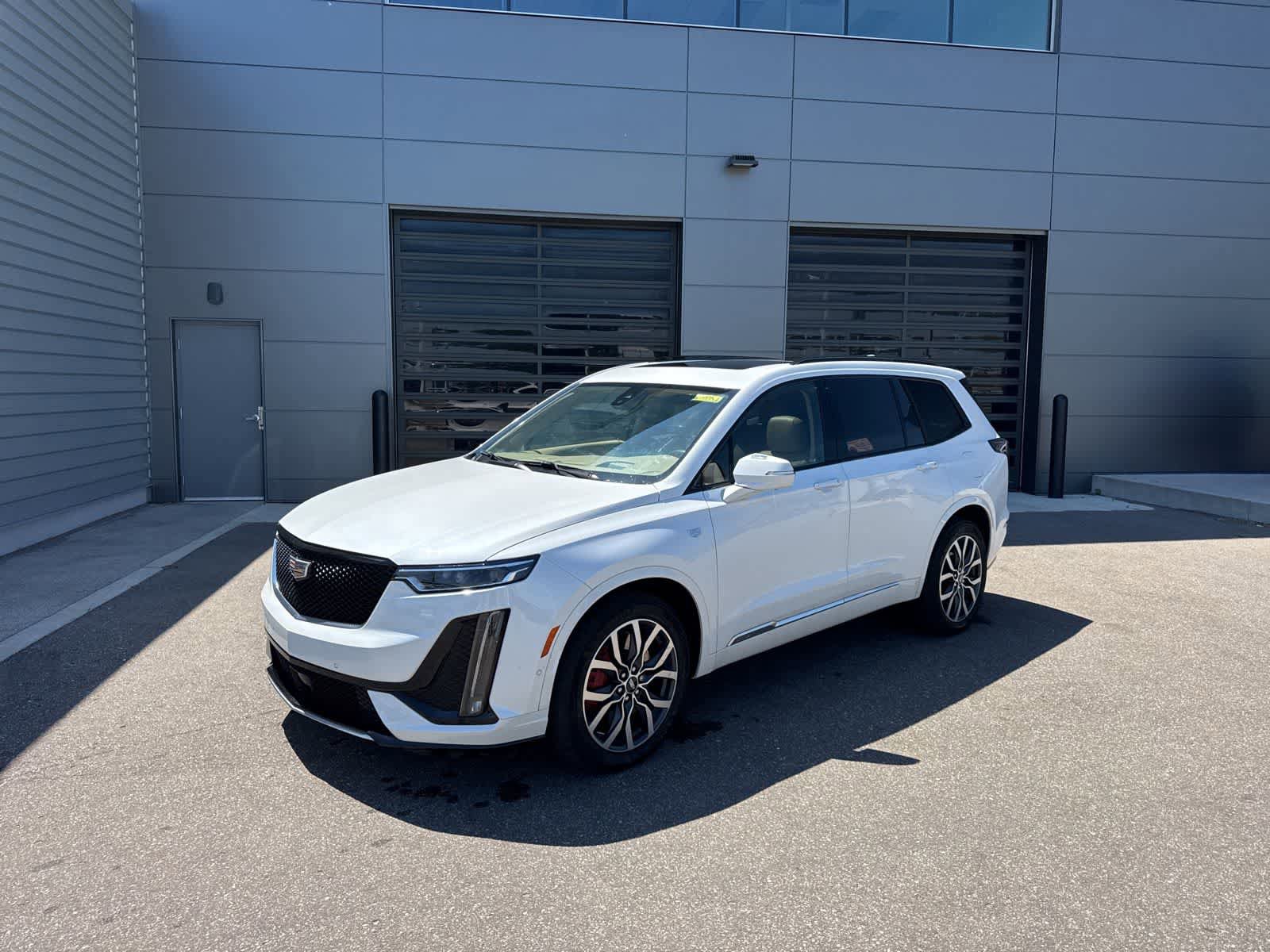 Used 2022 Cadillac XT6 Sport w/ Platinum Package AWD/4WD video 1