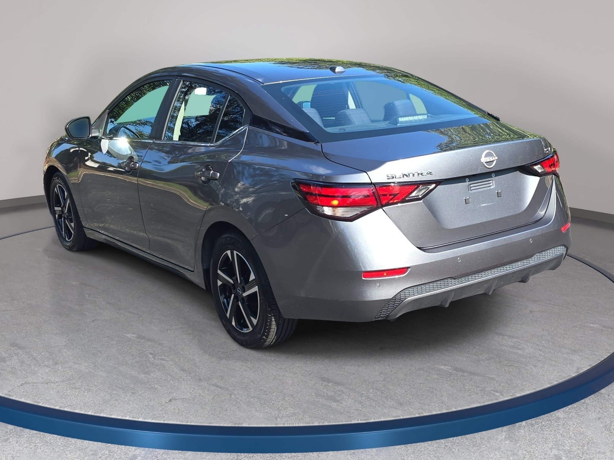 Used 2024 Nissan Sentra SV FWD image 7