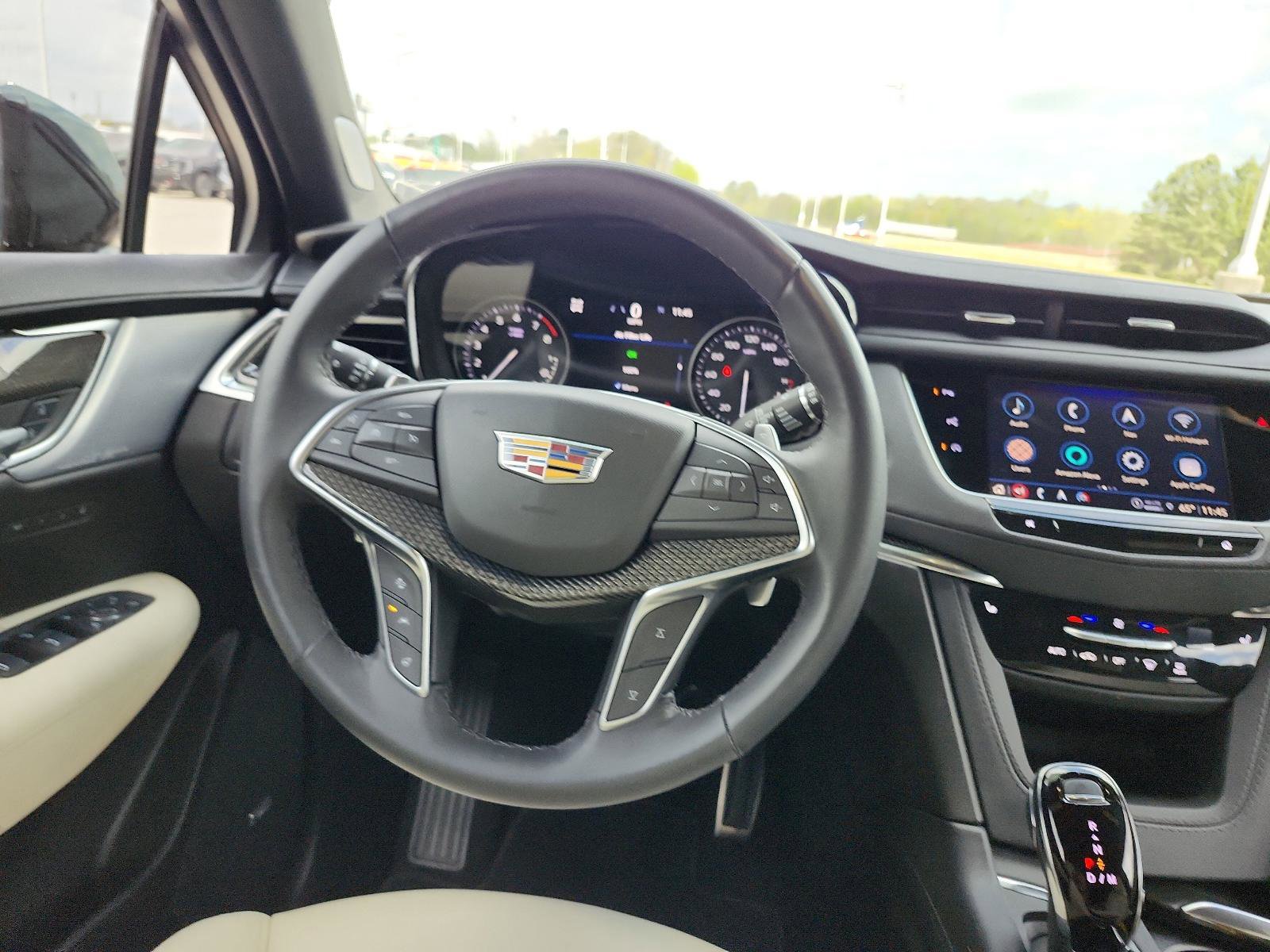 Used 2025 Cadillac XT5 Sportv w/ Technology Package image 14