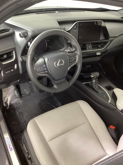 Used 2024 Lexus UX 250h AWD image 10