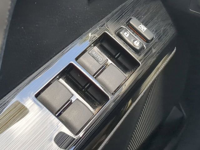 Used 2017 Toyota RAV4 Limited w/ Advanced Technology Package AWD/4WD image 28