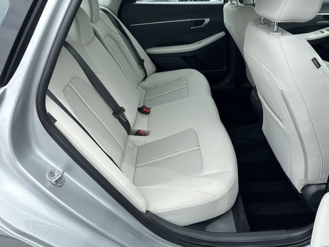 Used 2025 Hyundai Sonata SE FWD image 18