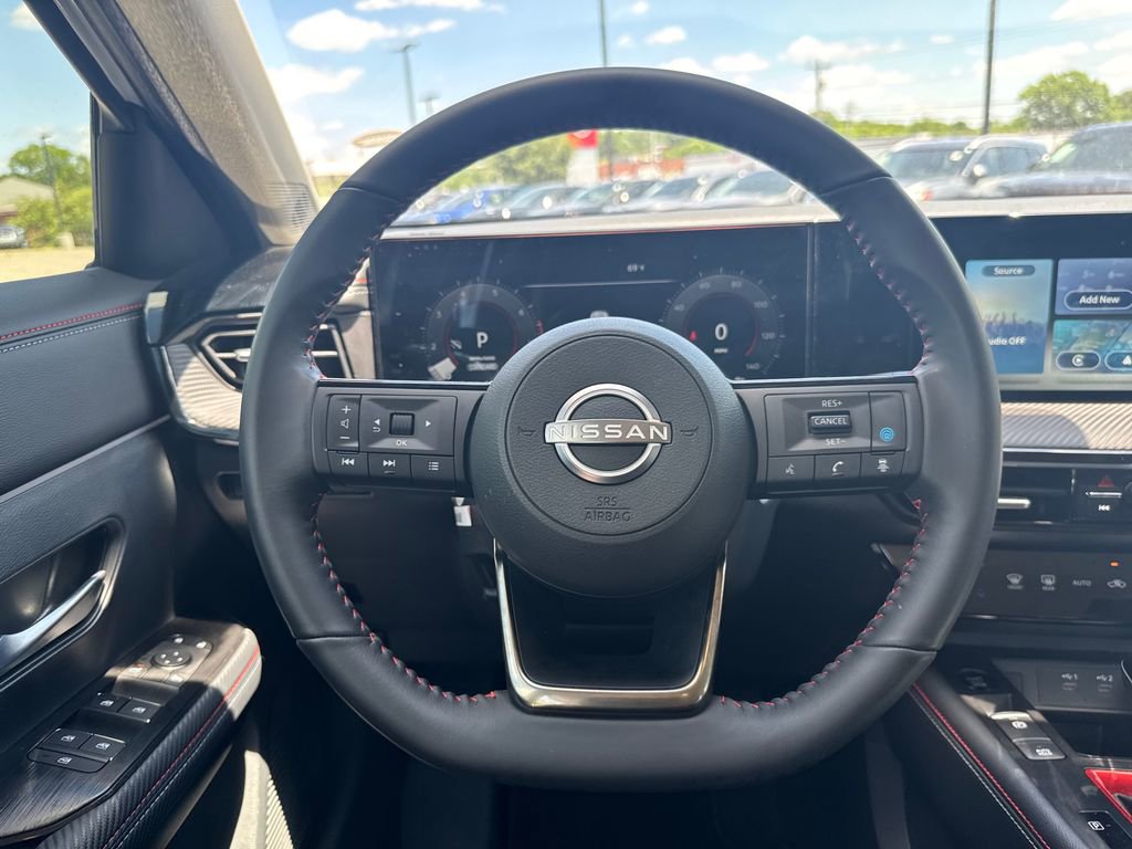 Used 2025 Nissan Kicks SR FWD image 24