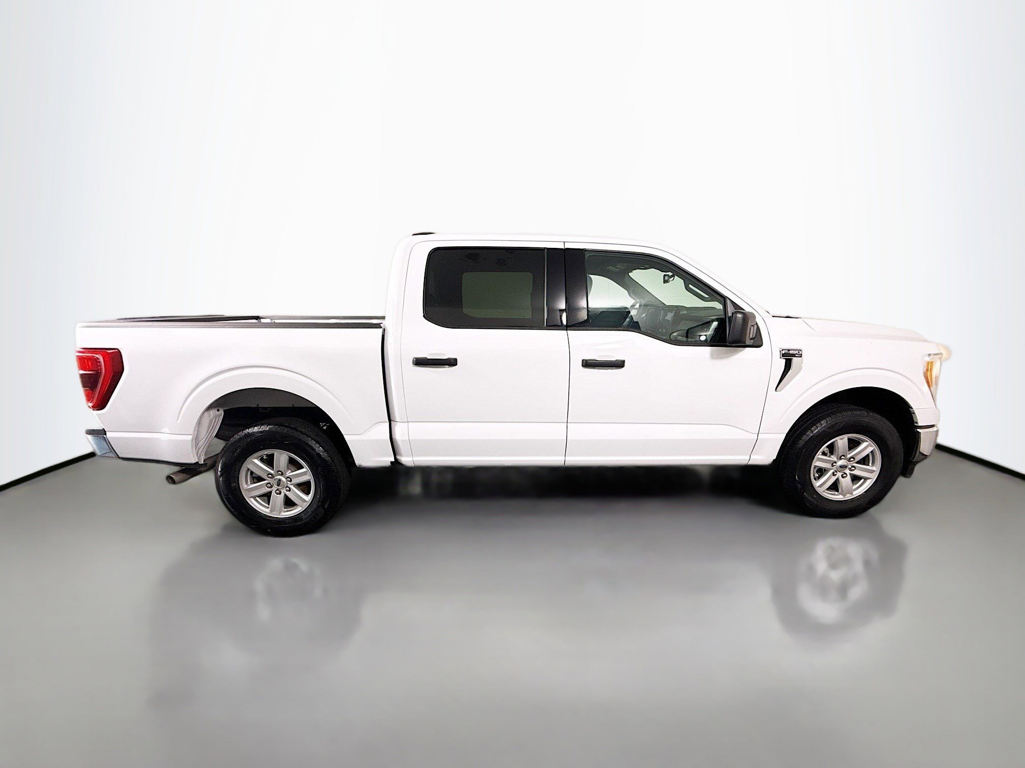 Used 2022 Ford F150 XLT w/ Equipment Group 301A Mid image 11