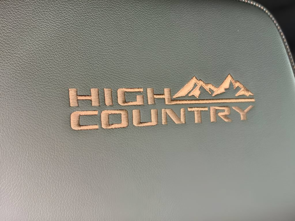 New 2026 Chevrolet Silverado 1500 High Country w/ Technology Package AWD/4WD image 14