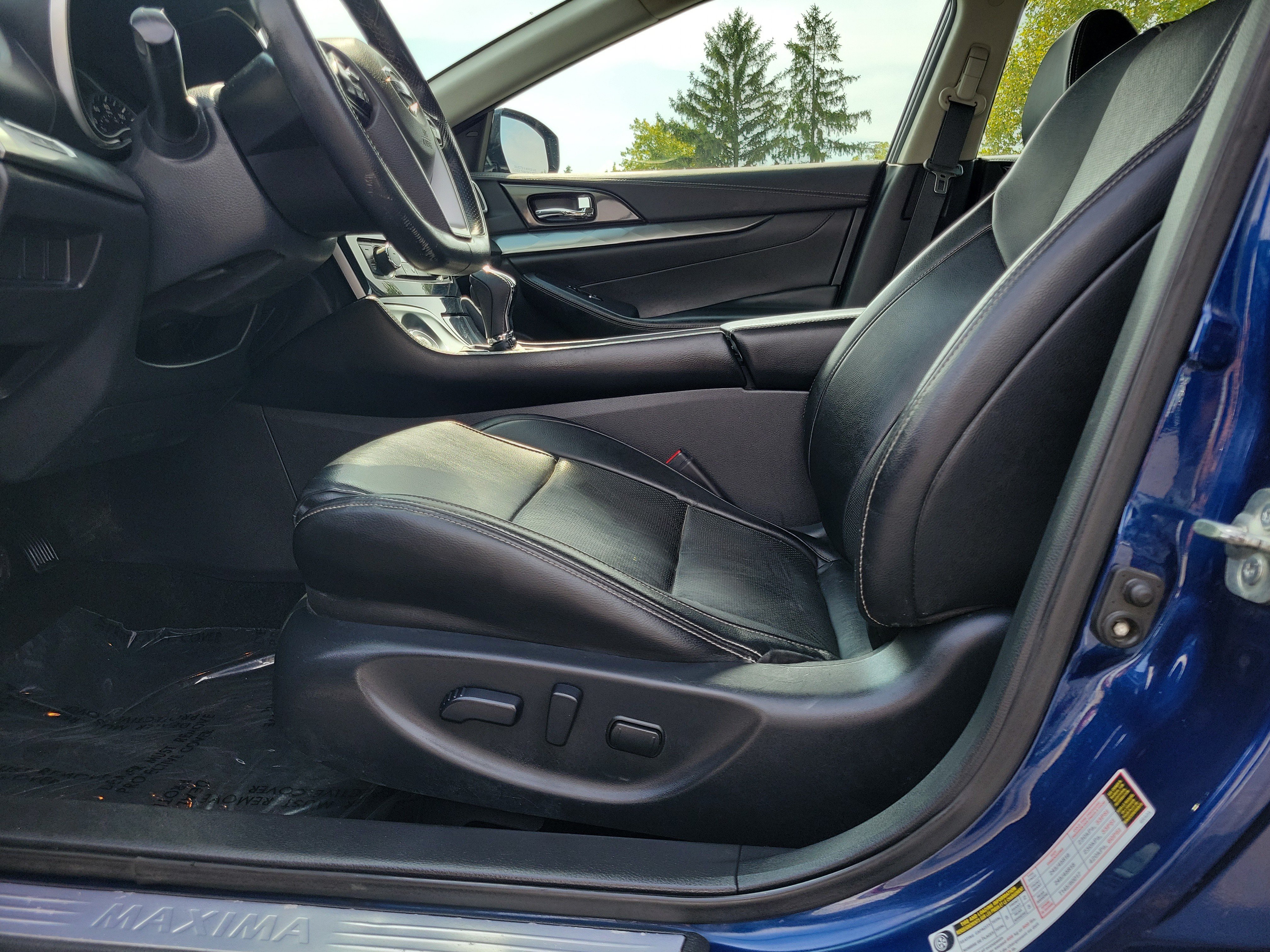 Used 2019 Nissan Maxima 3.5 SV w/ Floor Mat Group FWD image 16