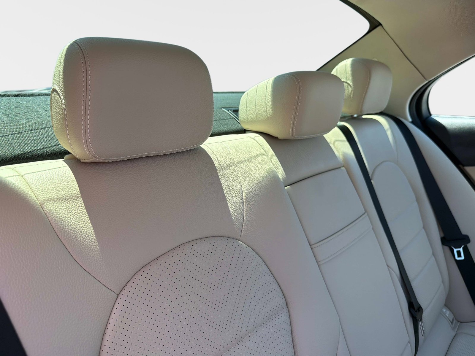 Used 2021 Mercedes-Benz C 300 Sedan image 28