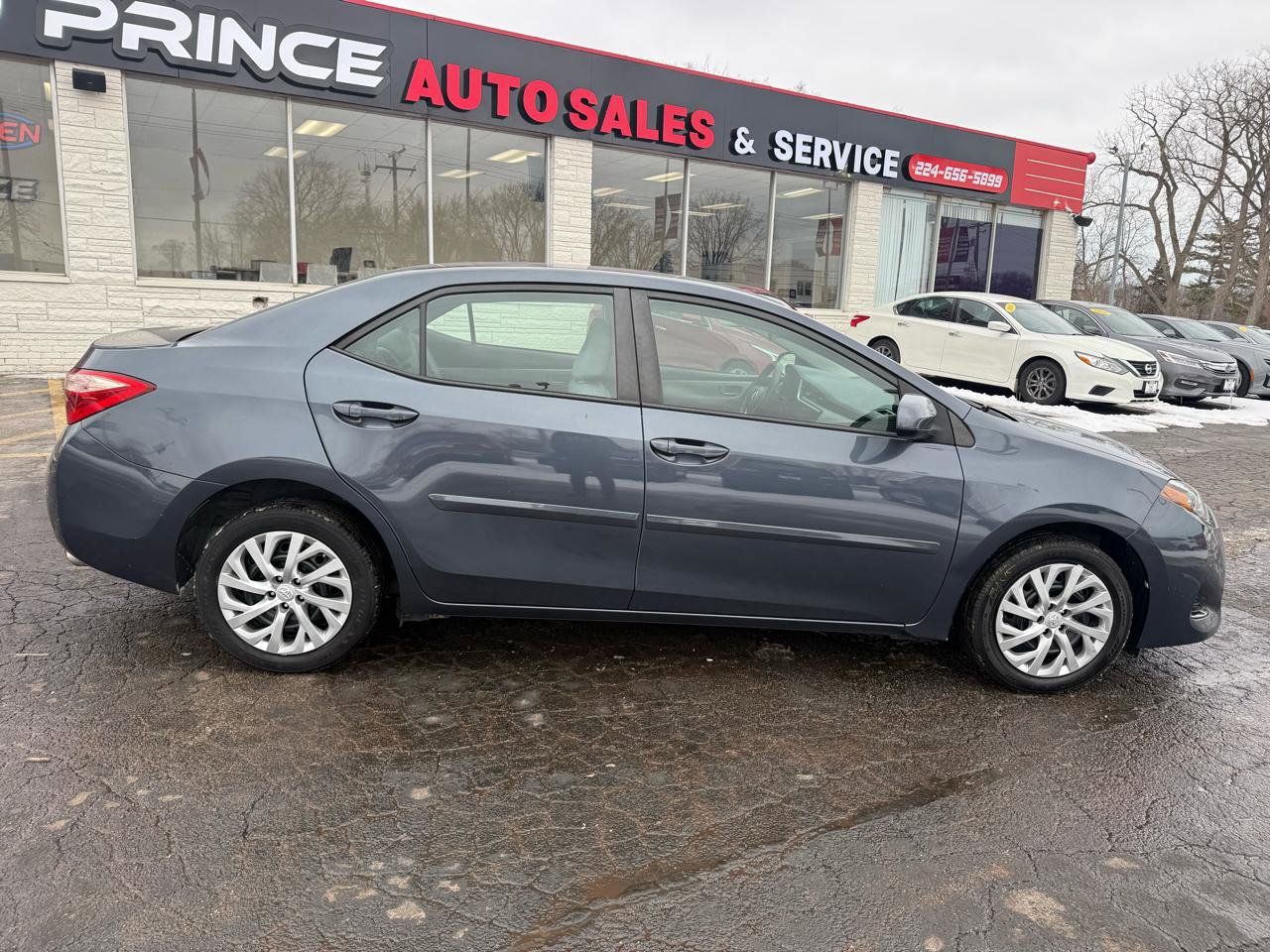 Used 2018 Toyota Corolla LE w/ Body Protection Package image 7