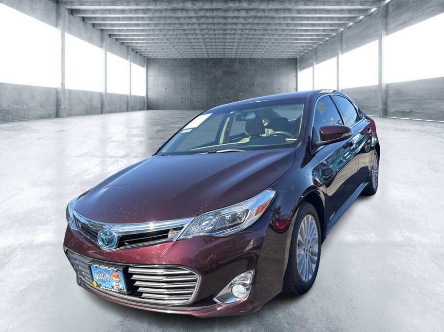 Used 2013 Toyota Avalon XLE Touring image 2