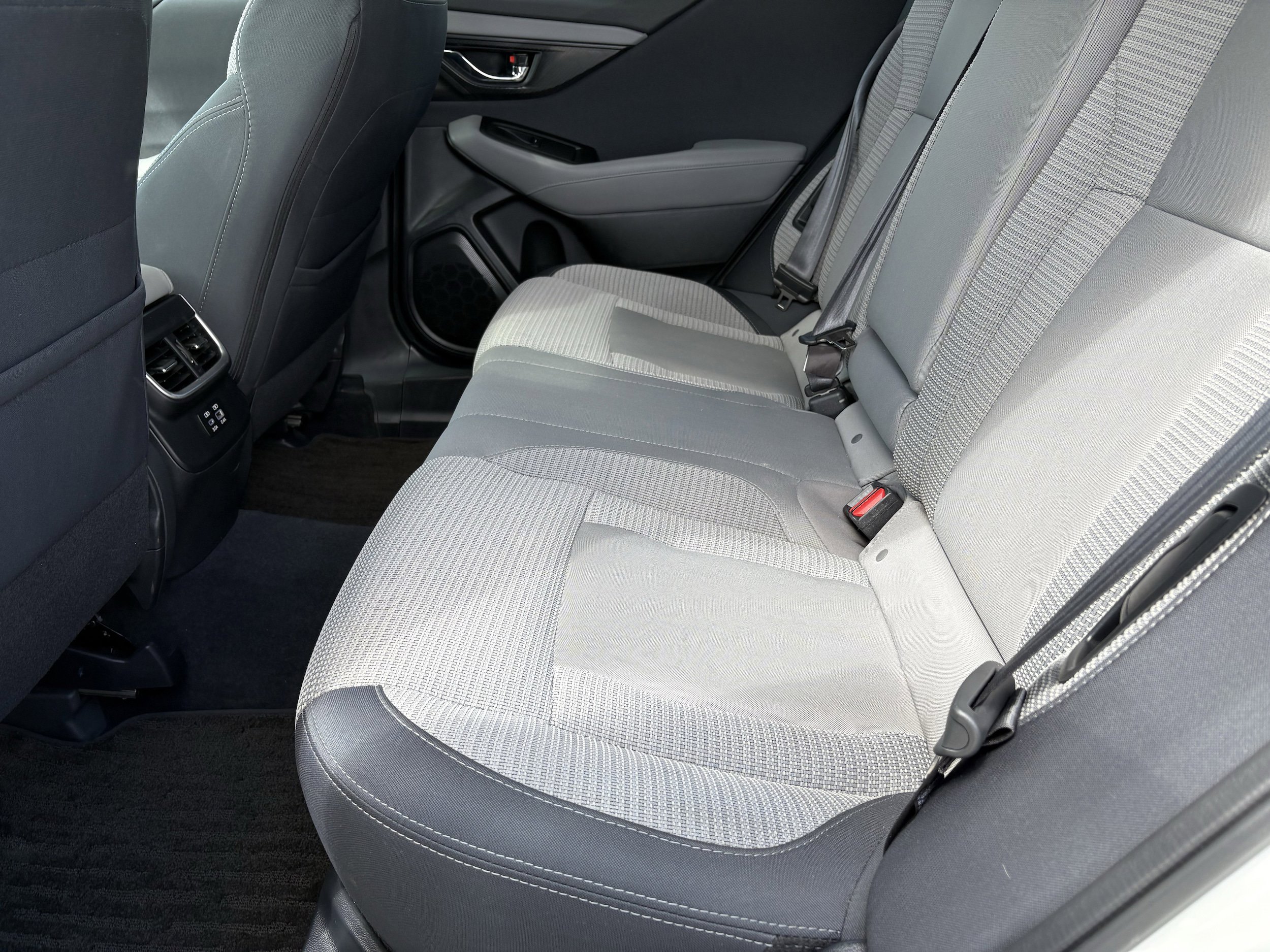Certified 2025 Subaru Outback Premium AWD/4WD image 34