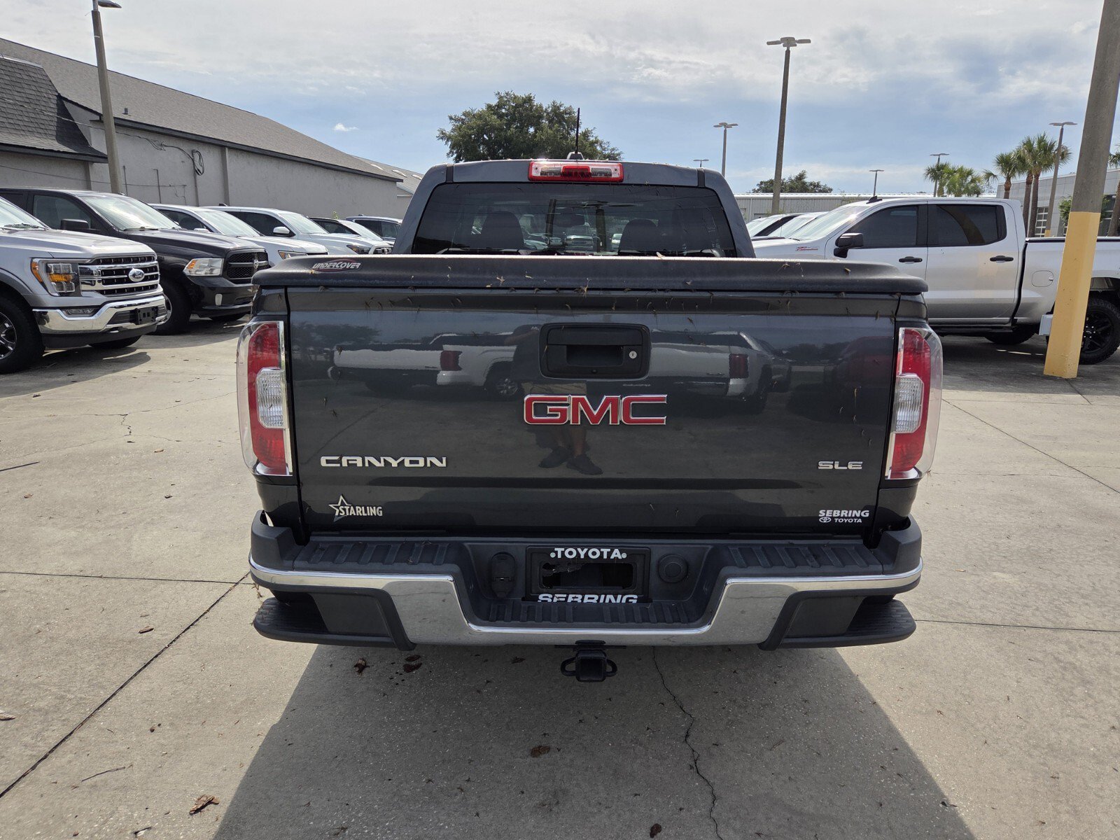 Used 2016 GMC Canyon SLE RWD image 8