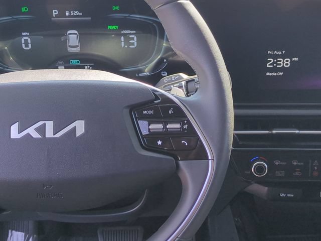 Certified 2025 Kia Niro EX FWD image 19