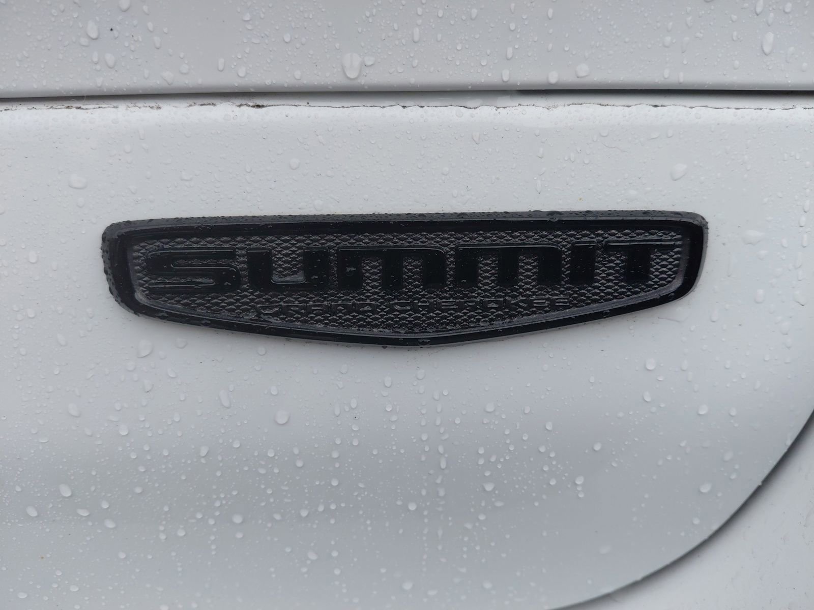 Used 2023 Jeep Grand Cherokee L Summit AWD/4WD image 44