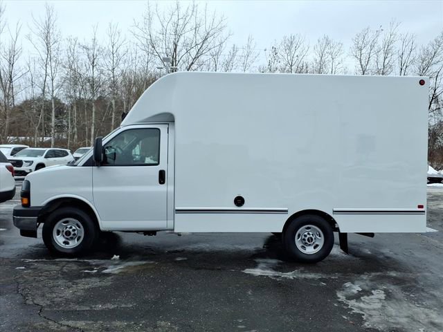 New 2025 GMC Savana 3500 w/ Power Convenience Package image 2
