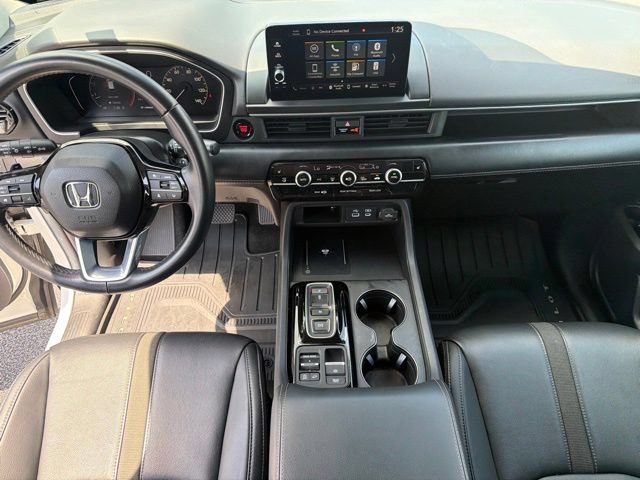 Used 2025 Honda Pilot EX-L image 30