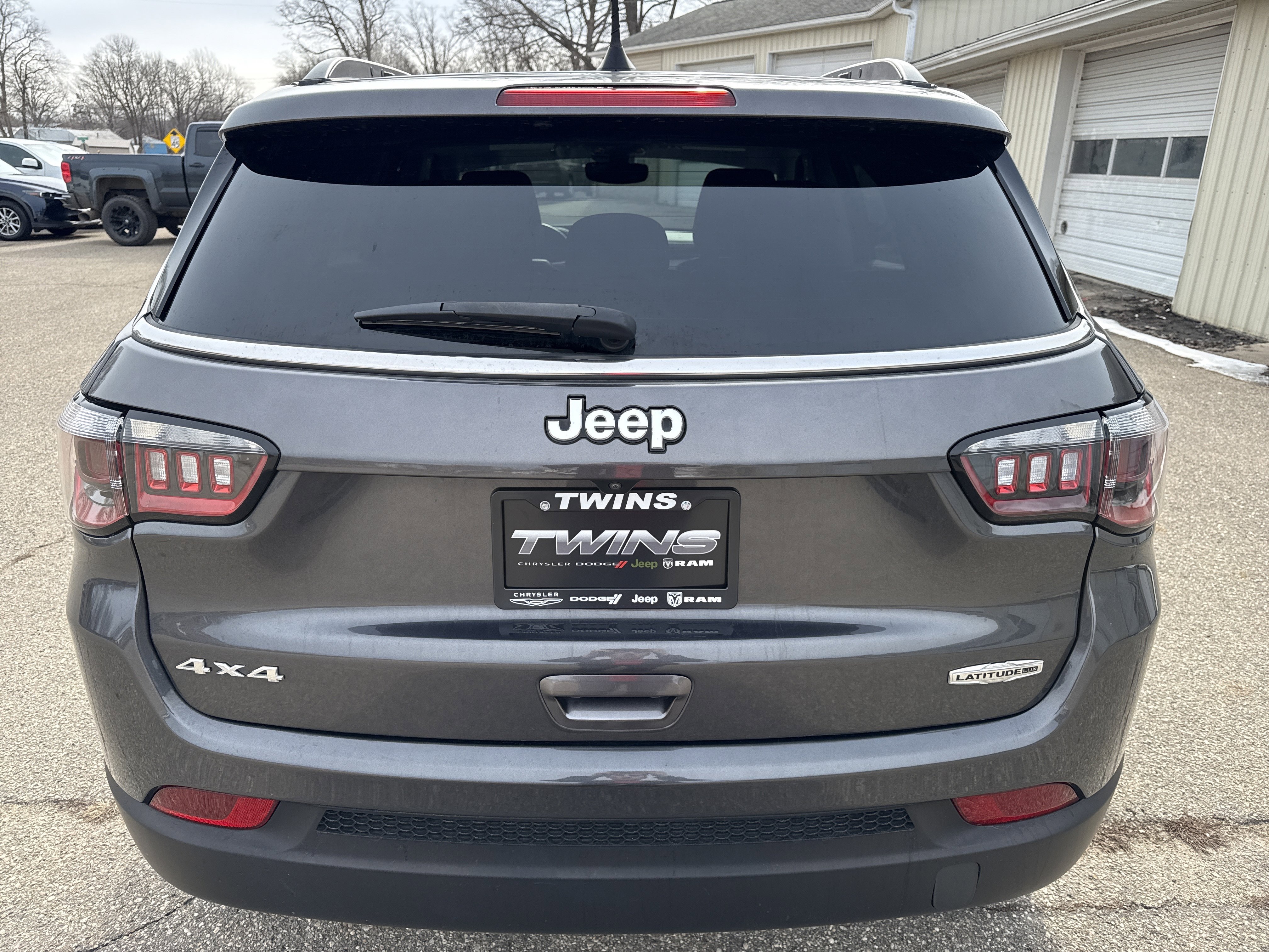 Used 2022 Jeep Compass Latitude image 4